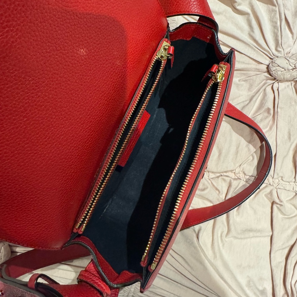 Alexander McQueen Vibrant Red Crossbody Bag - Picture 6 of 8